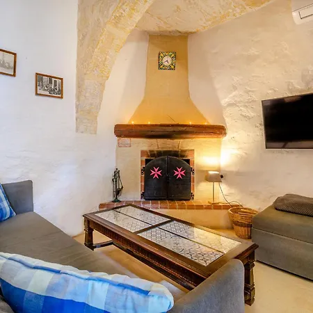 Cosy In Restored House Of Character *