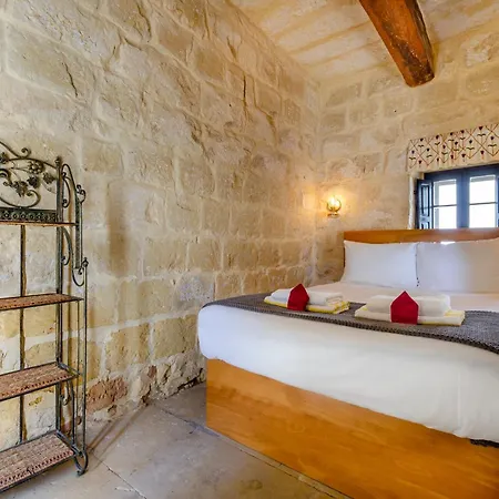 Case de vacanță Cosy In Restored House Of Character Xewkija