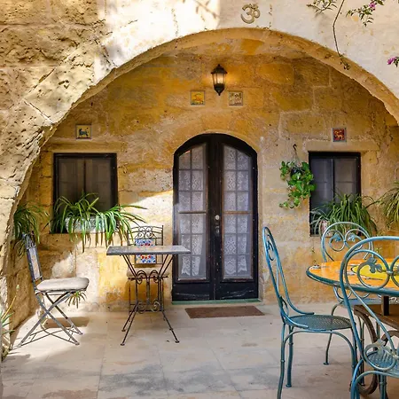 Cosy In Restored House Of Character *